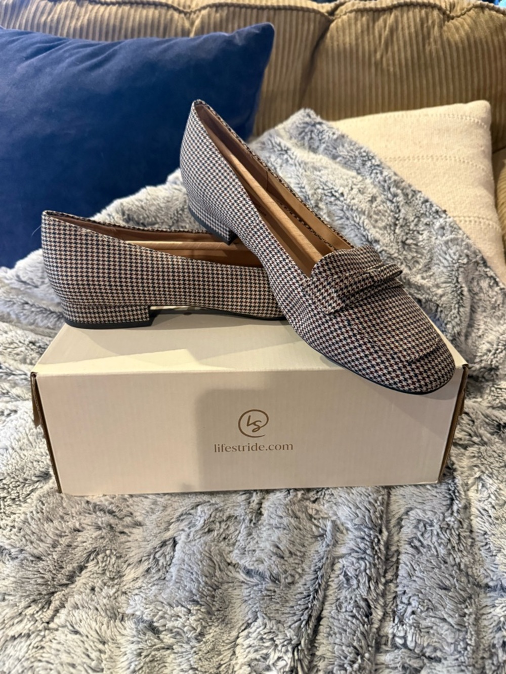 Life Stride Houndstooth Loafers in Black, White & Brown